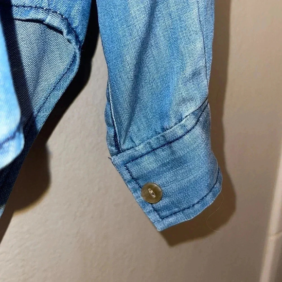 Velvet Heart Jean Blouse Tunic Womens Medium Long Sleeve EUC V Neck Classy - Picture 6 of 9